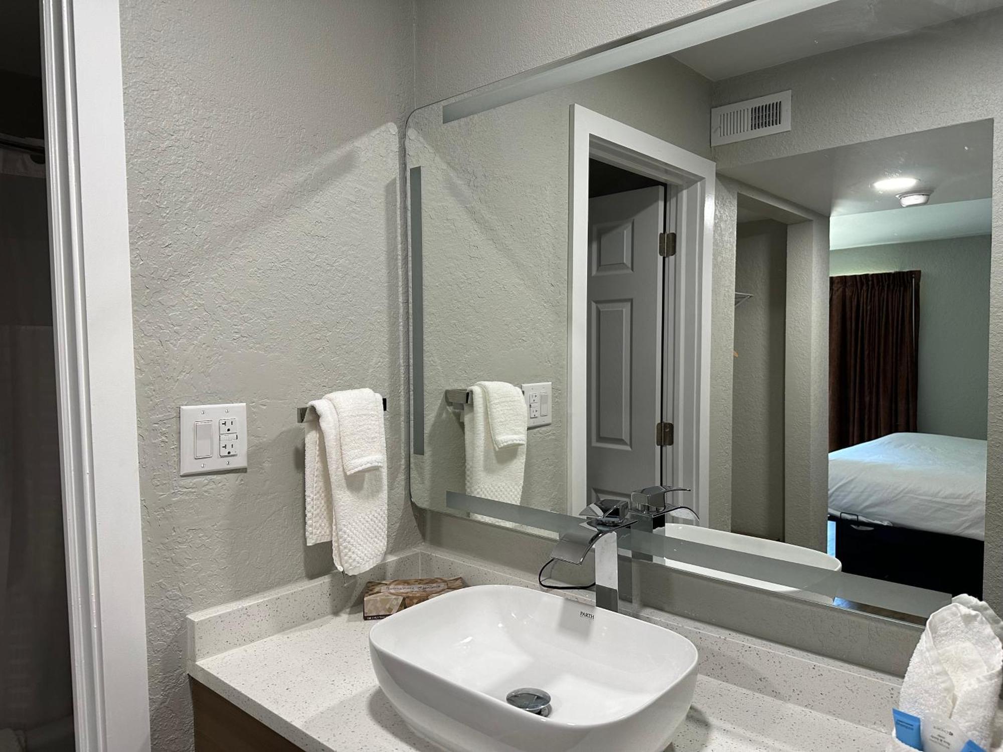 Mainstay Suites Springfield South - Battlefield Rd Bagian luar foto