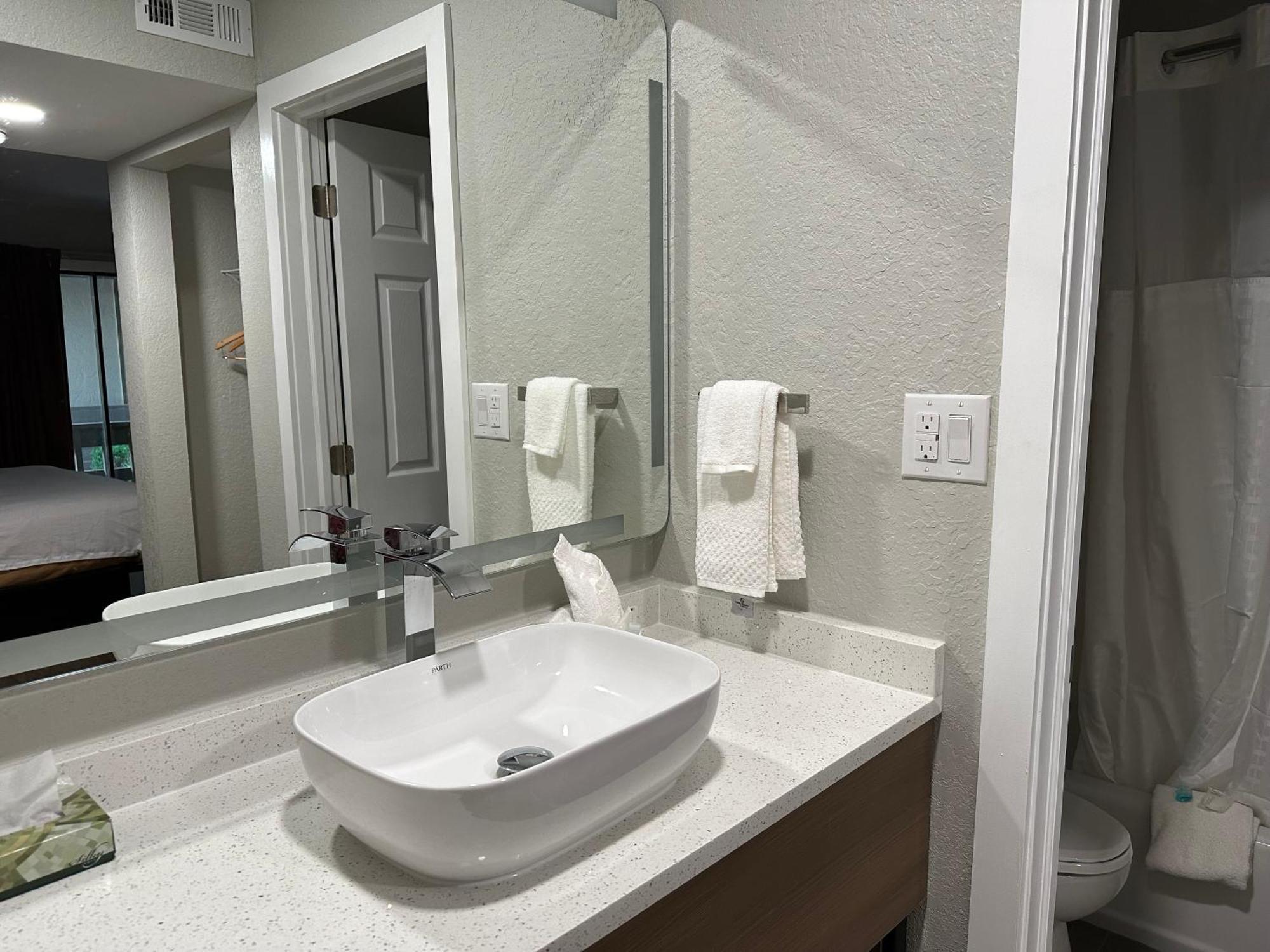 Mainstay Suites Springfield South - Battlefield Rd Bagian luar foto