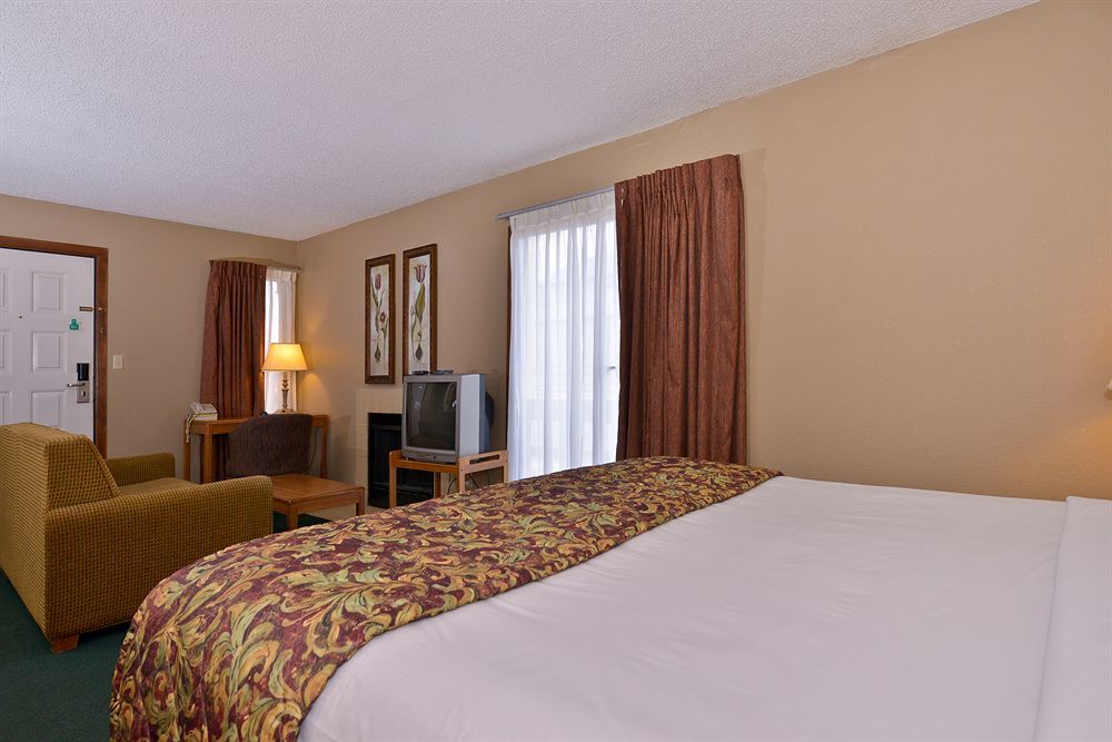 Mainstay Suites Springfield South - Battlefield Rd Bagian luar foto
