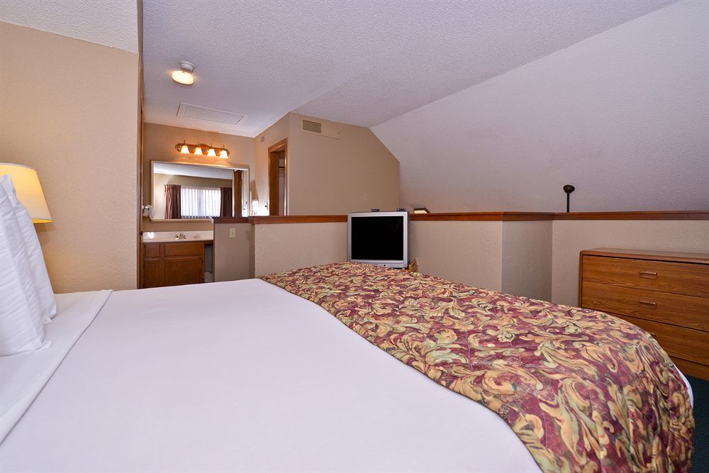 Mainstay Suites Springfield South - Battlefield Rd Bagian luar foto