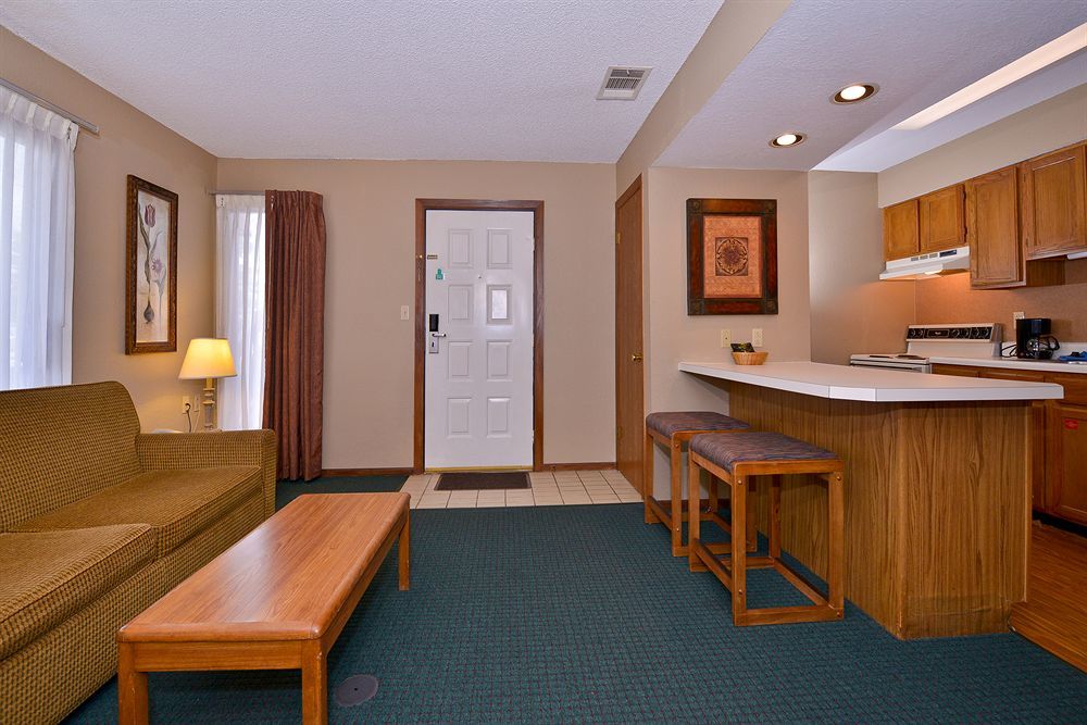 Mainstay Suites Springfield South - Battlefield Rd Bagian luar foto